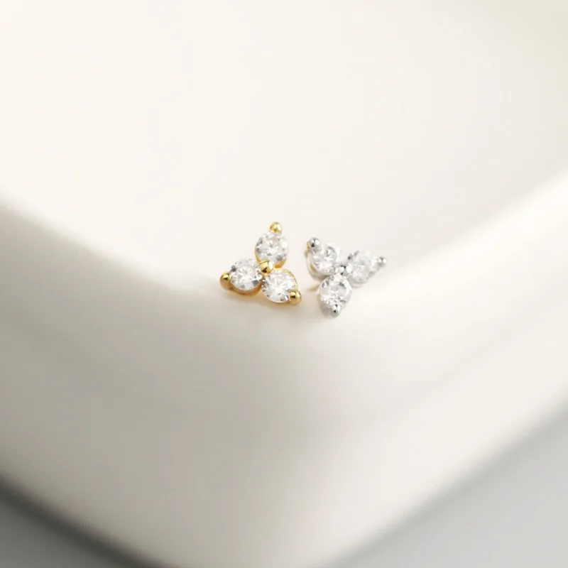 Silver Inlaid Crystal Geometric Clover Stud Earrings - Image 2