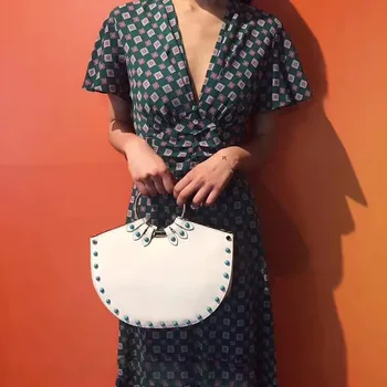 

French Elegant 2020 Summer Button Decoration Printing Short Sleeve V Collar Sexy Lady Dress 190261