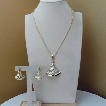 

Yuminglai 2020 New Arrival Elegant Design Dubai Pendant with Earrings Jewelry Set For Women FHK9233