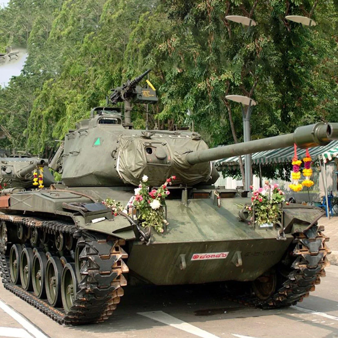1:16 Американский Уолкер бульдог A41A3 светильник Танк 2,4 г модель дистанционного управления Военный танк со звуковым эффектом дыма