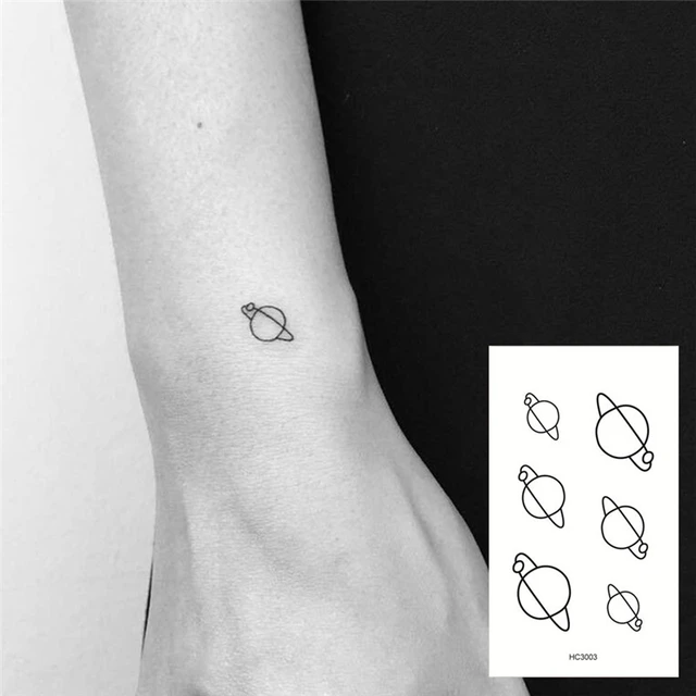 82 Fantastic Wrist Stars Tattoos