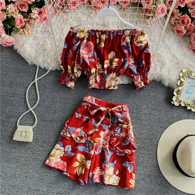 FTLZZ New Summer Women Beach Floral Print Two Piece Set Casual Slash Neck Puff Sleeve Crop Top and Loose Wide Leg Shorts 6