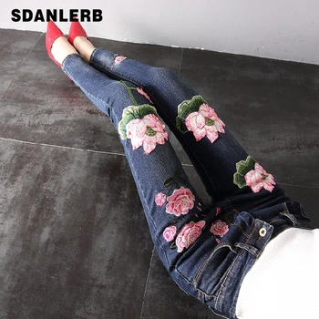 

Dark Blue Jeans Women Plus Size Denim Pants Spring Autumn Jeans Embroidery Flowers Slim Tight Trousers Calsas Jeans Feminina