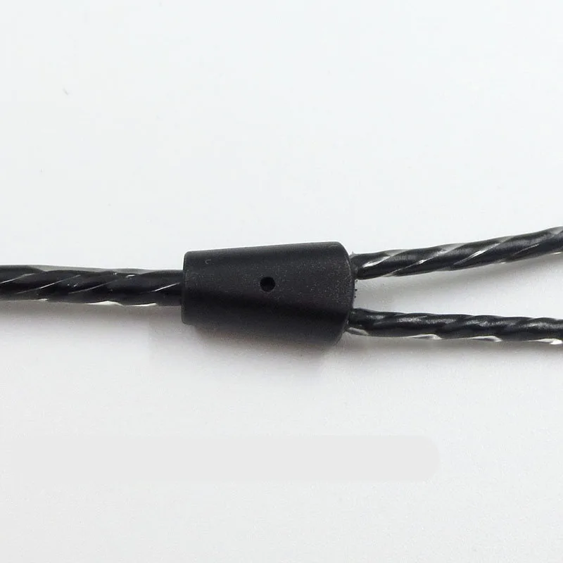 10835994407_335052025