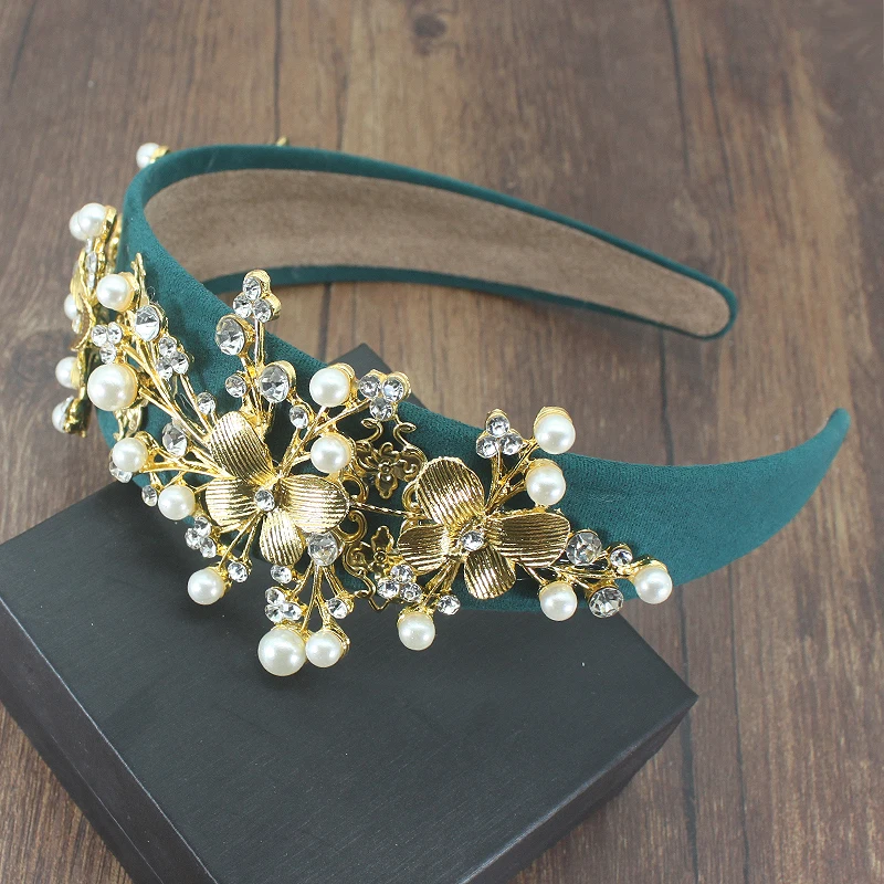 Baroque exquisite luxury velvet gold butterfly crystal pearl personality rhinestone headband dance travel hair accessories