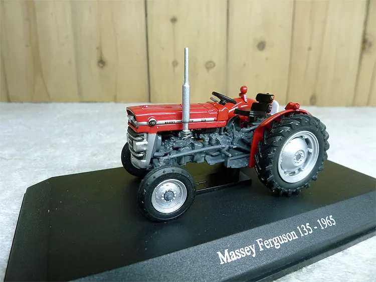 Трактор UH 1:43 6044 MF 135-1965 Литые металлические модели автомобилей из сплава