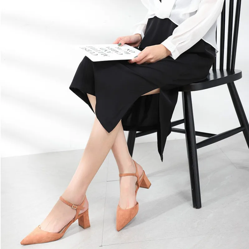 Женская обувь коллекция 2020 года женские босоножки из флока на высоком квадратном