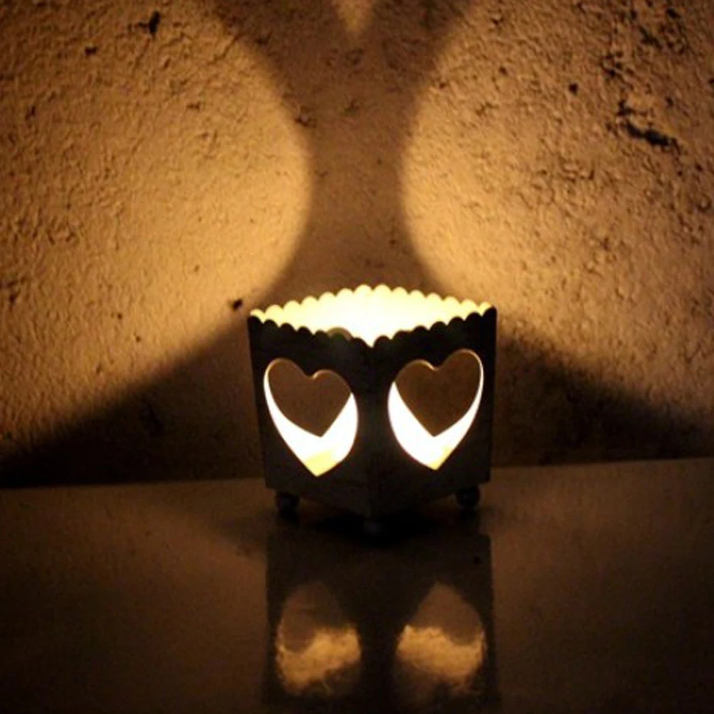European Christmas Decor Metal Hollowed Lantern Iron Candle Holder Tea Light Candlestick Lantern Home Festival Decoration Gifts
