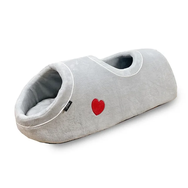 Give your fur ball a snug and warm place they can feel safe and secured in and get this Cat Cave Tunnel Bed House. lolithecat.com