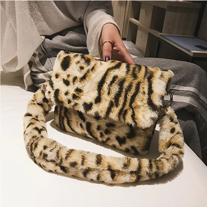 Saco de inverno das mulheres do falso
