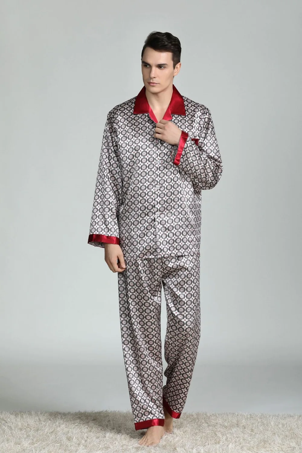 Для мужчин s пятностойкий шёлк пижамный комплект Пижама Для мужчин, одежда для сна, с v-образным вырезом; удобная детская обувь с мягкой