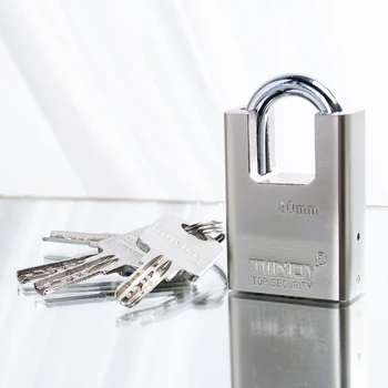 

Top Security Solid Lock Door Gate Anti-Theft Heavy Duty Lock with 4 keys Shrouded Hardened Steel Padlock Waterproof Antirust