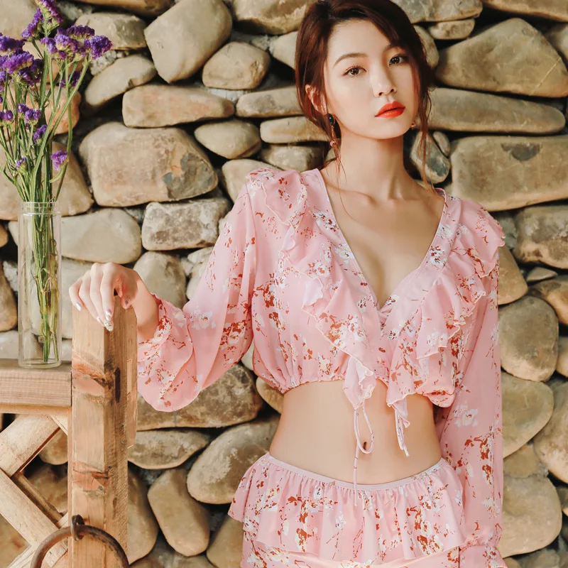 

Betis Bathing Suit Women's Conservative Slimming Three-piece Set Small Bust Gathering Split Type Boxer Long Sleeve Blouse Seasid