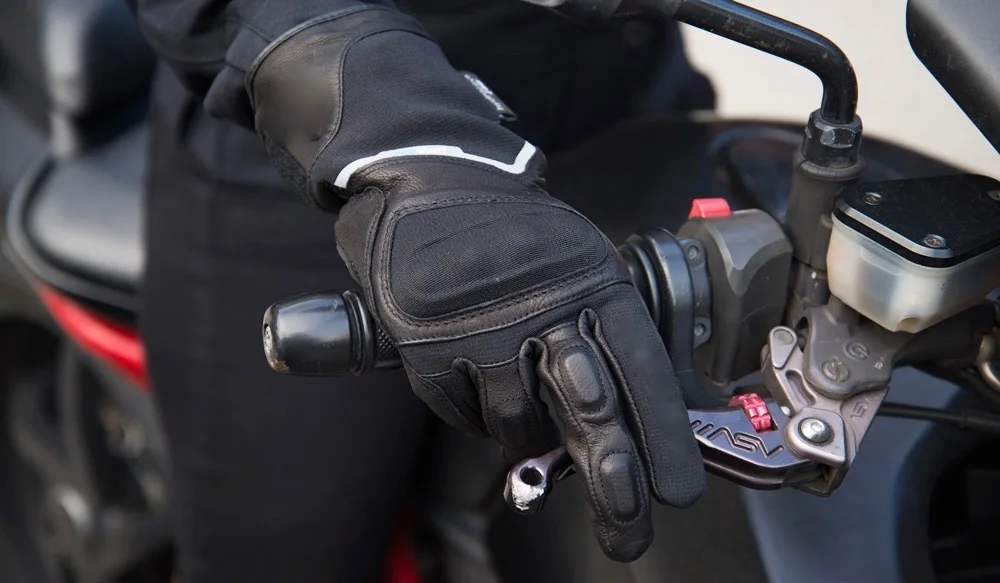 Revit-Summit-2-H2O-FGS1150-Waterproof-motorcycle-gloves-union-garage-1000