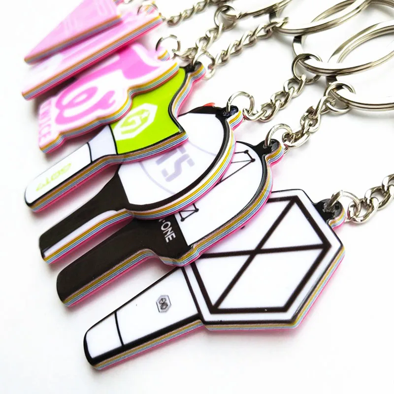 

KPOP Keychain BLACKPINK EXO GOT7 TWICE SEVENTEEN Key Chains Rainbow Acrylic Keyring Accessories Jewelry Gift for Fans Men Women