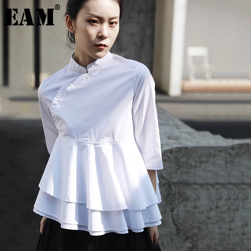 [EAM] новая весенне-летняя белая двухслойная Свободная рубашка со стоячим воротником и рукавом средней длины с оборками, женская блузка, модный тренд JR393