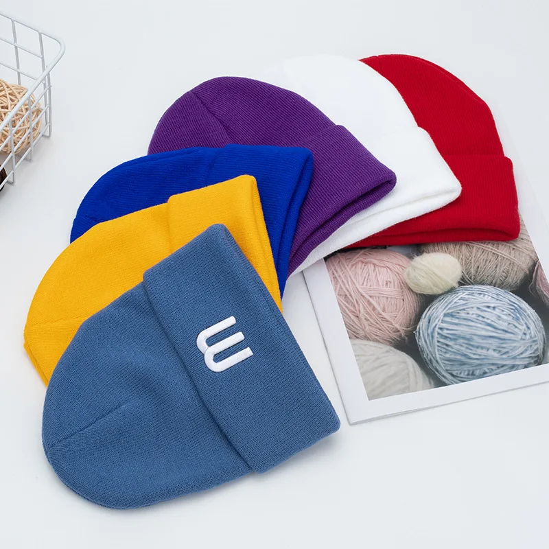 

SLECKTON Fashion Beanies Hat Winter Hats for Women Letters Knitted Bonnet Hat Men Warm Skullies Caps Casual Melon Cap Unisex