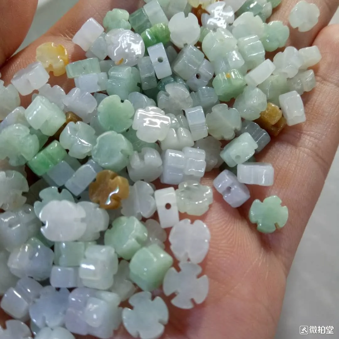 

10PC Natural jade Emerald Eight Diagrams Bead Accessories DIY Bangle Charm Jewellery Fashion Hand-Carved Luck Amulet
