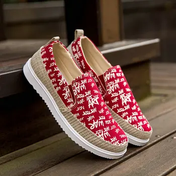 

QWEDF 2019 mens Casual Shoes men canvas shoes for men male spring slip-on loafers breathable fashion men shoes footwear G6-27