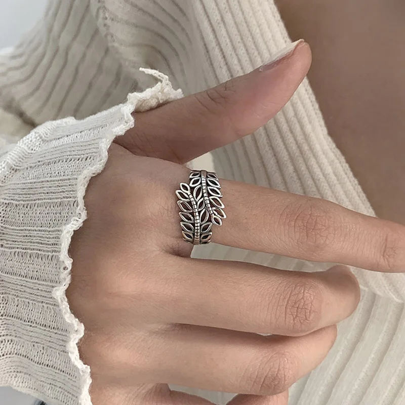 ビンテージ マルチラインのアシンメトリーシルバーリング シルバー925 約12号 Minimalist 925 Sterling Silver Width Rings INS Fashion