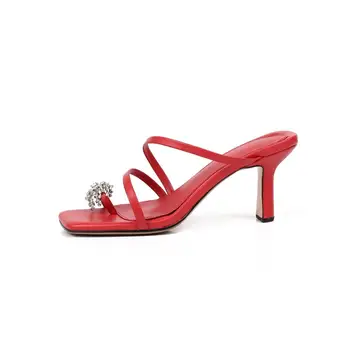 

2020 summer women slippers fashion exquisite shiny decorative sandals comfortable leather materials women's slippers