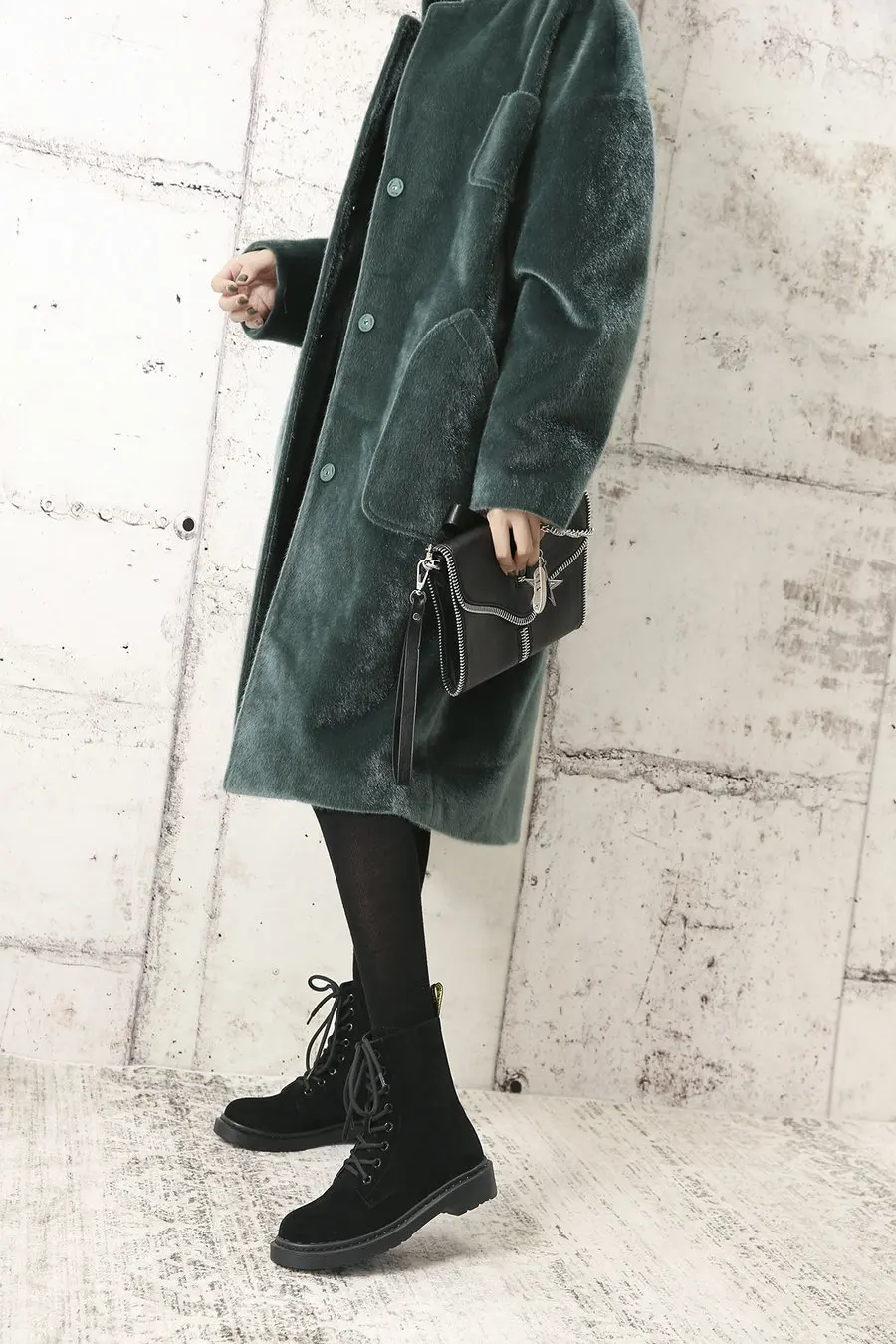 930A0497