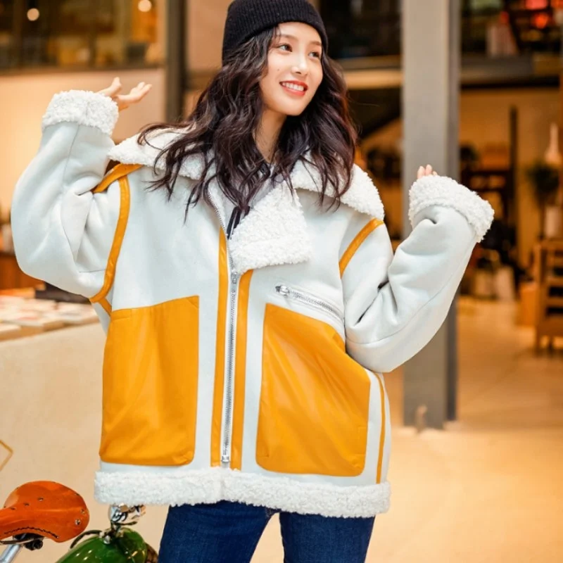 Рисунок 3 - Модная зимняя женская теплая мотоциклетная