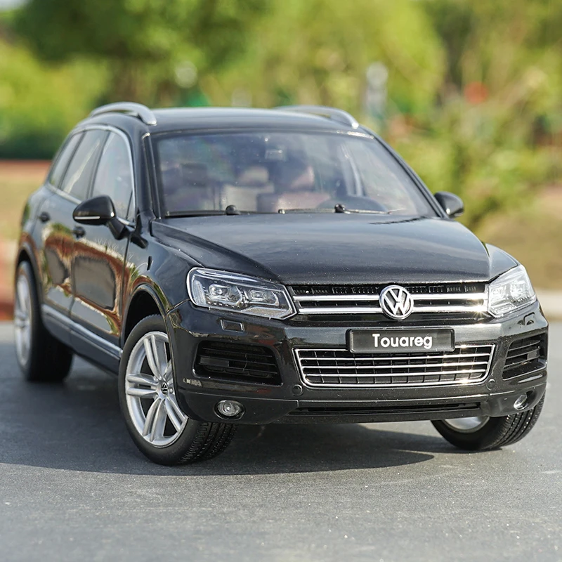 Black Авторизованный подлинный 1:18 игрушечный автомобиль из сплава VW GTA TSI Touareg SUV Классические игрушки модель автомобиля на Рождество/День рождения - Цвет: Black