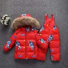 Новинка года, зимний пуховик для маленьких девочек, костюмы со штанами пальто для мальчиков, парка детская одежда с натуральным мехом енота комплекты детской одежды