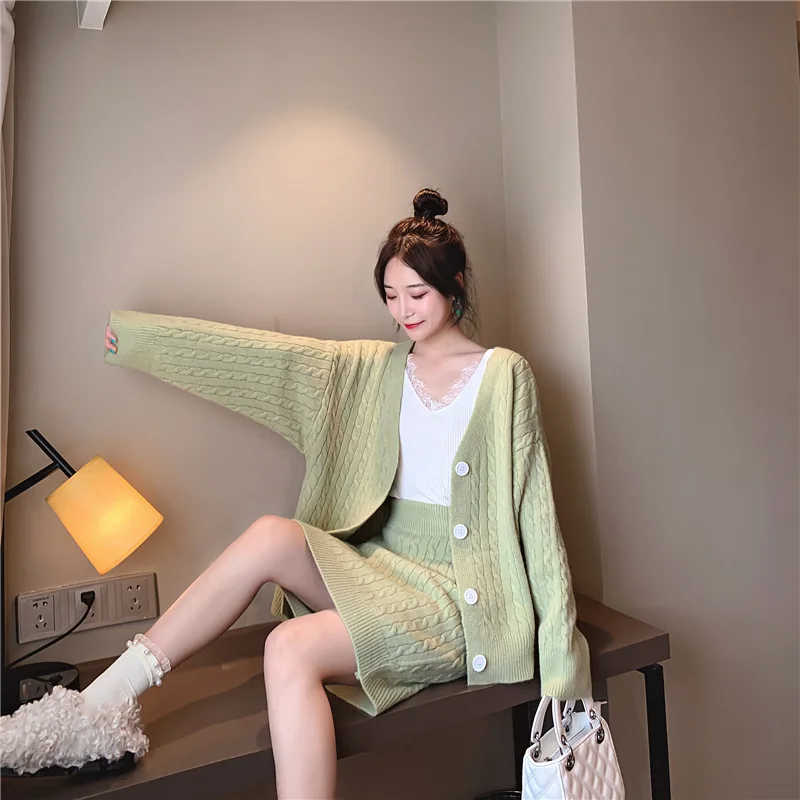 

2019 Autumn New Style Soft Milk Blue Sweater WOMEN'S Cardigan Tops Set Early Autumn Skirt Knitted Piece Korean