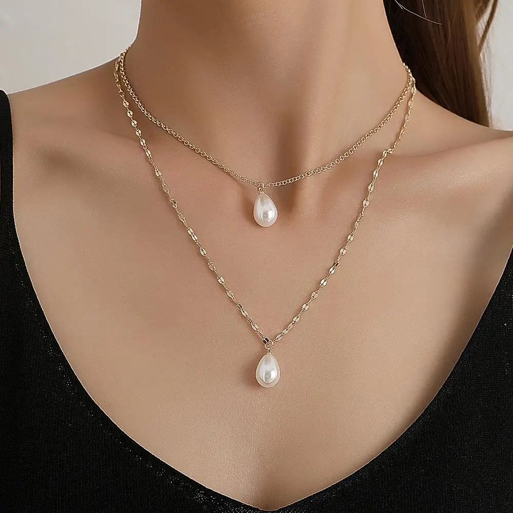 

Vintage Baroque Pearl Pendant Necklace Layered Thin Clavicle Chain Choker Necklace for Women Toggle Clasp Collar Fashion Jewelry