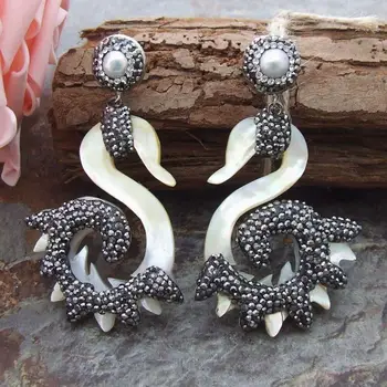 

White Pearl Yellow Mother Of Pearl Trimmed with black macarstite Earrings for women