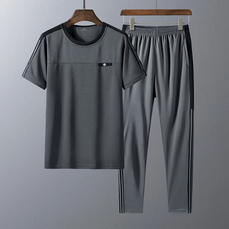 

Casual Summer Men's Two Piece Set Jogging Workout Striped Fitness Tracksuit Men Short Sleeve Trousers Sweatshirts Sporting Suit