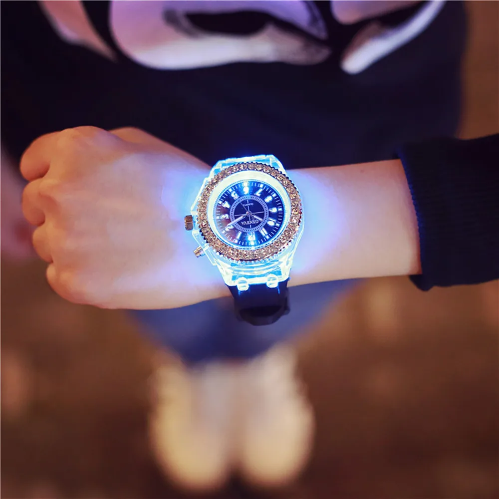 

Luminous Watch Personality Trends Students Lovers Woman Men's Watches Light WristWatch Top Brand Alloy Strap Relogio Feminino*M