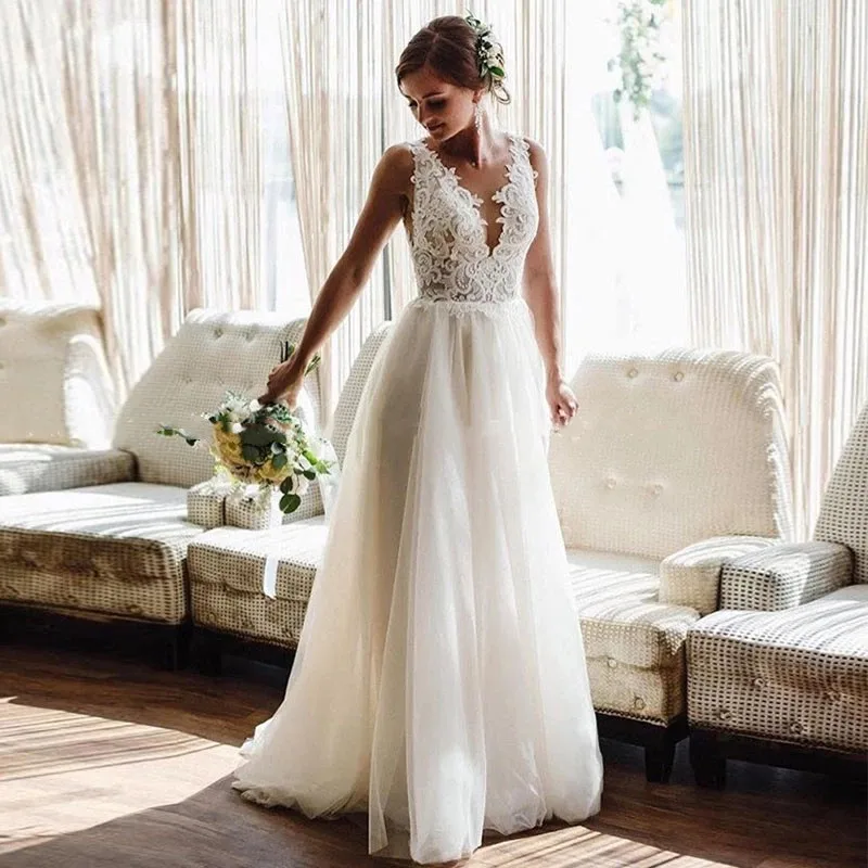 

2021 A-Line Beach Wedding Dresses Summer Boho Bride Dress With Detachable Train Backless Appliques Tulle Wedding Gowns Plus Size