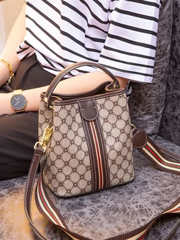 

2020Fashion Printed Women Bucket bags Old flower series Messenger Bags Leisure Lady Shoulder Bags Luxury Brand Crossbody Bags