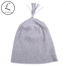 Для женщин кисточкой хлопок шапки с гофрированной резинкой Шапки женские вязаные сапоги высотой выше колена шапки бини шапки Skullies для Осенне-зимняя Дамская обувь мешковатые капот Шапки шапки