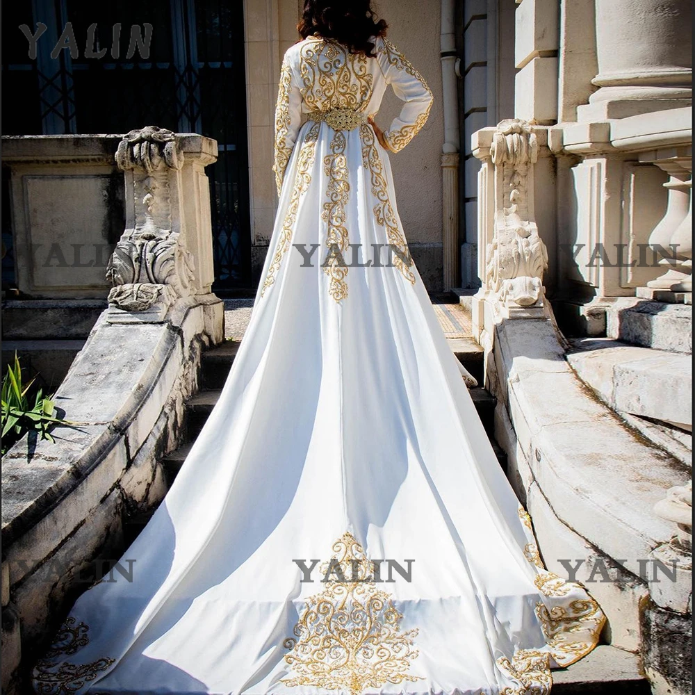YALIN 2022 White Moroccan Caftan Evening Dresses Gold Applique Special Occasion Formal Gowns Long Sleeves Robe De Soirée