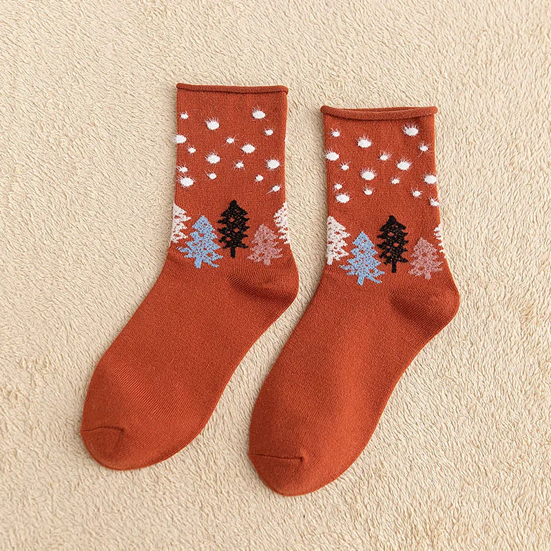 Рождественская уличная одежда; носки с героями мультфильмов; свернутые Повседневные носки с перьями; Новогодние женские теплые забавные короткие зимние хлопковые счастливые носки для подарка - Цвет: orange red tree