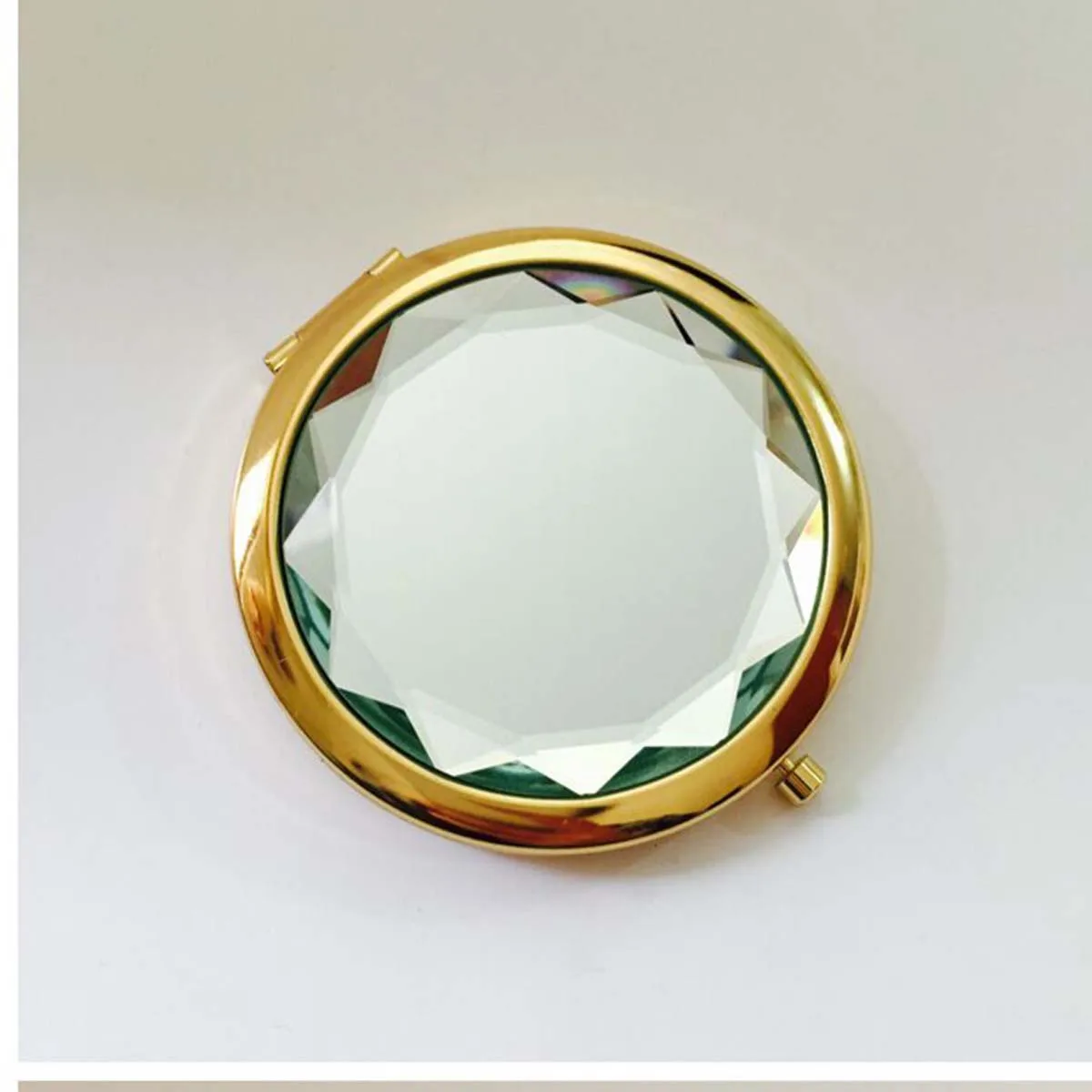 1 шт. роскошное зеркало для макияжа украшенное кристаллами портативное круглое складное компактное зеркало золотое серебряное карманное зеркало для индивидуального подарка - Цвет: Gold White