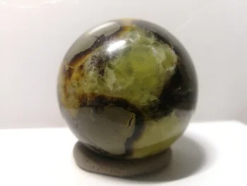 

295.6gNatural dragon ball crystal energy crystal ball, furniture accessories