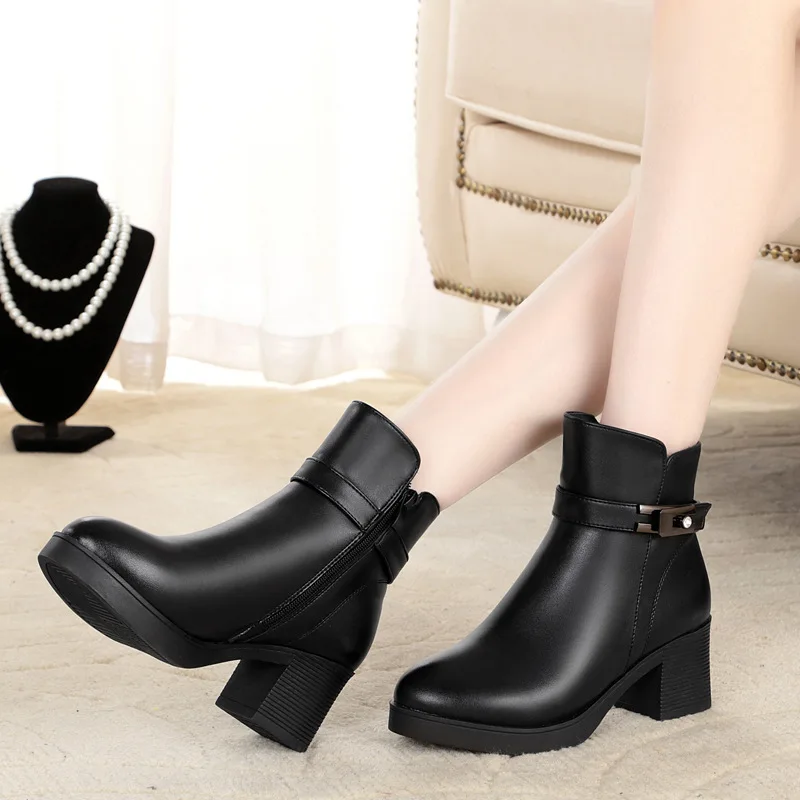 

New Style Winter WOMEN'S Boots 2019 Mature Martin Boots Low-Top High-Heel Leather Boot Comfortable round Thick Warm Cotton Boots