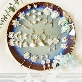 

Earrings Kit 10 Pairs Handmade DIY Earrings Ear Clips Material Bag Studs Homemade Earring Bead Ear Jewelry Pendants Accessories