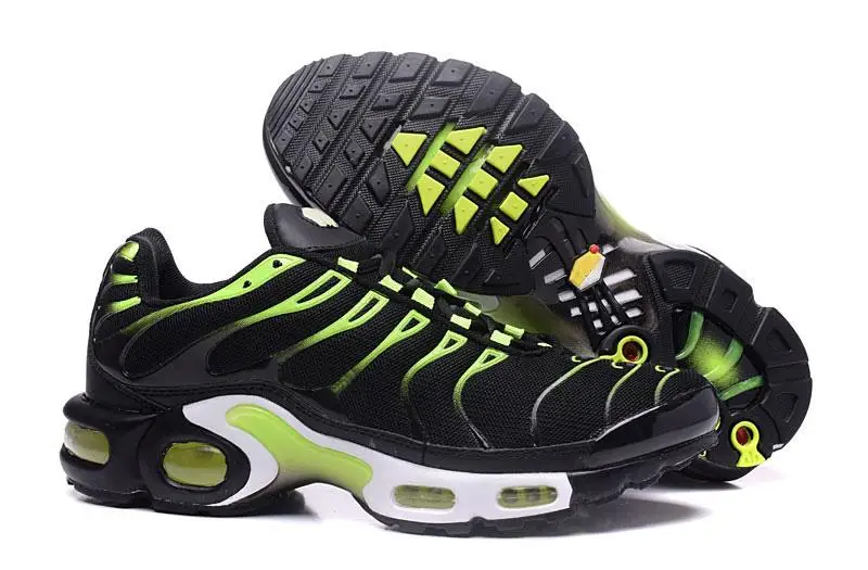 XPAY 2020 New Tn Shoes For Men Tn Plus Sports Shoes Cheap Tn Requin Breathable Mesh Black White Red Designer Trainers Sneakers