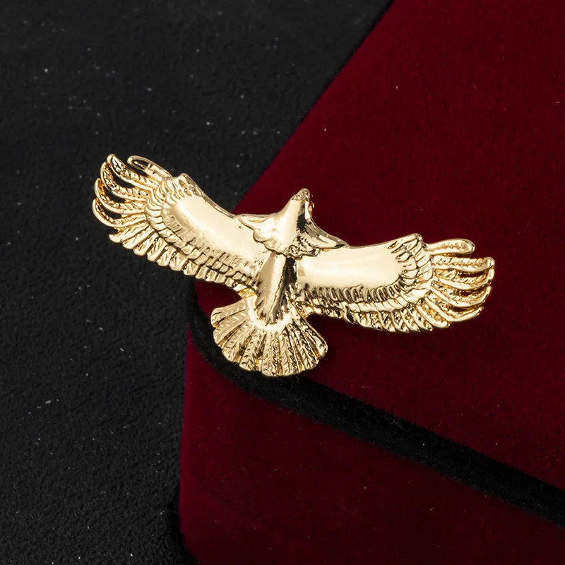 New Retro Animal Eagle Wings Brooch Metal Birds Badge Collar Pins Fashion Suit Shirt Lapel Pin Jewelry for Men Accessories