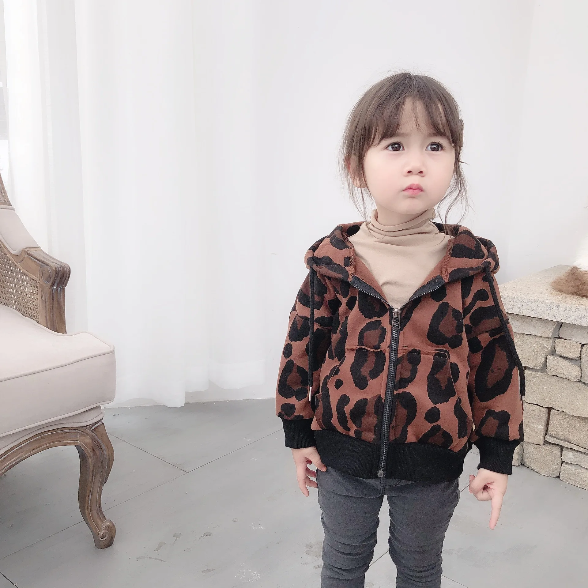 Girls'outerwear пальто, зимняя верхняя одежда с утолщенный мех ягненка для девочек ясельного возраста, куртки и пальто для маленьких девочек Зимняя одежда