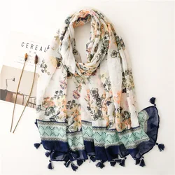 Fashion Autumn lady Viscose Scarf Aztec Ethnic Retro Floral Tassel Beach Shawls and Wraps Female Foulards Echarpe Muslim Hijab