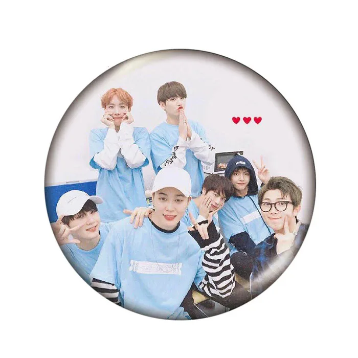 24 Год-конец клирансы KPOP Bangtan мальчики булавки альбом брошь значок аксессуары для одежды шляпа украшение для рюкзака - Окраска металла: 24