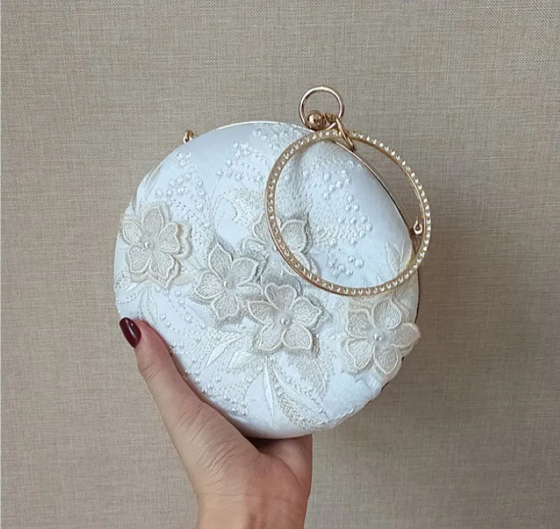 18xCM New Retro Round Bag Embroidery Bag Flowers Clutch Bag  Cheongsam Banquet Bag Shoulder Bag a5507