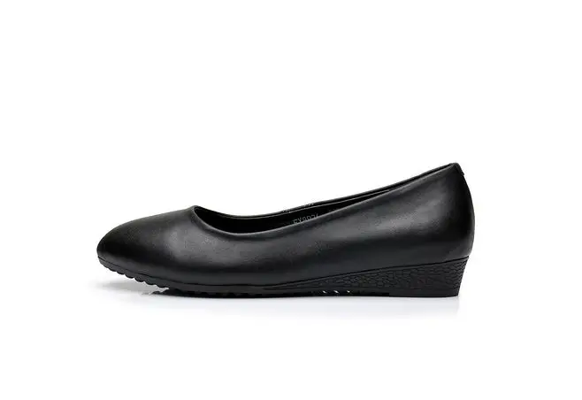 Обувь для работы на 30 лет; кожаная обувь черного цвета на танкетке для отеля; профессиональная обувь; женская обувь